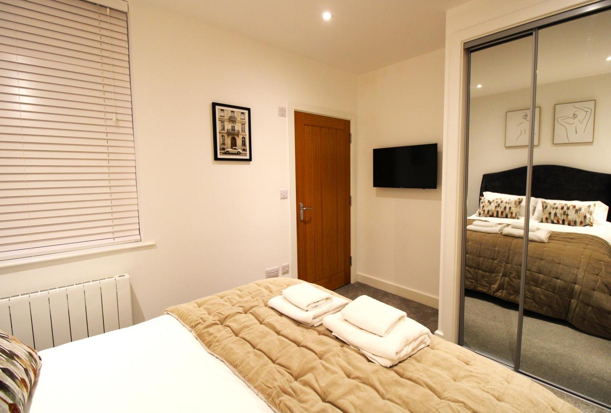 No 10 @Short Stays Basingstoke Dış mekan fotoğraf